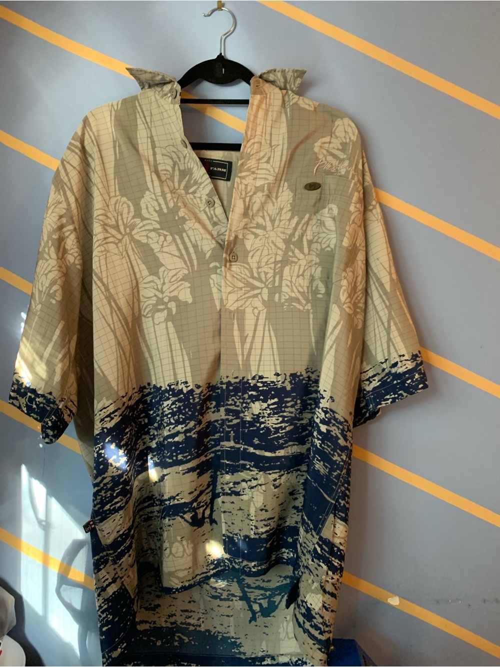 Phat Farm White and Navy Button-Up Shirt with Subtle Grid